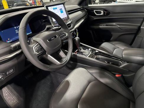 New 2025 Jeep Compass Limited w/ High Altitude Package image 24