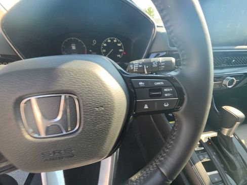 Used 2025 Honda CR-V EX-L image 16