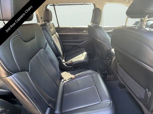 Used 2023 Jeep Grand Cherokee L Limited w/ Luxury Tech Group II AWD/4WD image 36