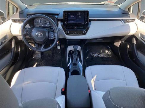 Certified 2022 Toyota Corolla LE image 10