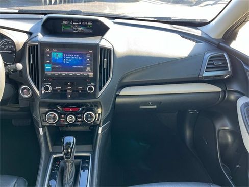 Used 2022 Subaru Forester Limited image 13