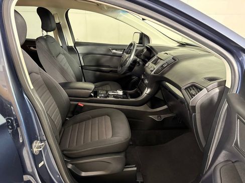 Used 2019 Ford Edge SE FWD image 20