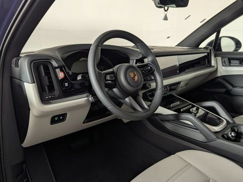 New 2026 Porsche Cayenne AWD/4WD image 4