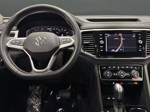 Used 2023 Volkswagen Atlas SEL image 11