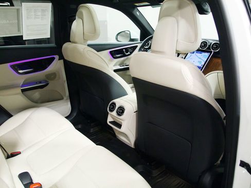 Certified 2025 Mercedes-Benz GLC 300 4MATIC image 25