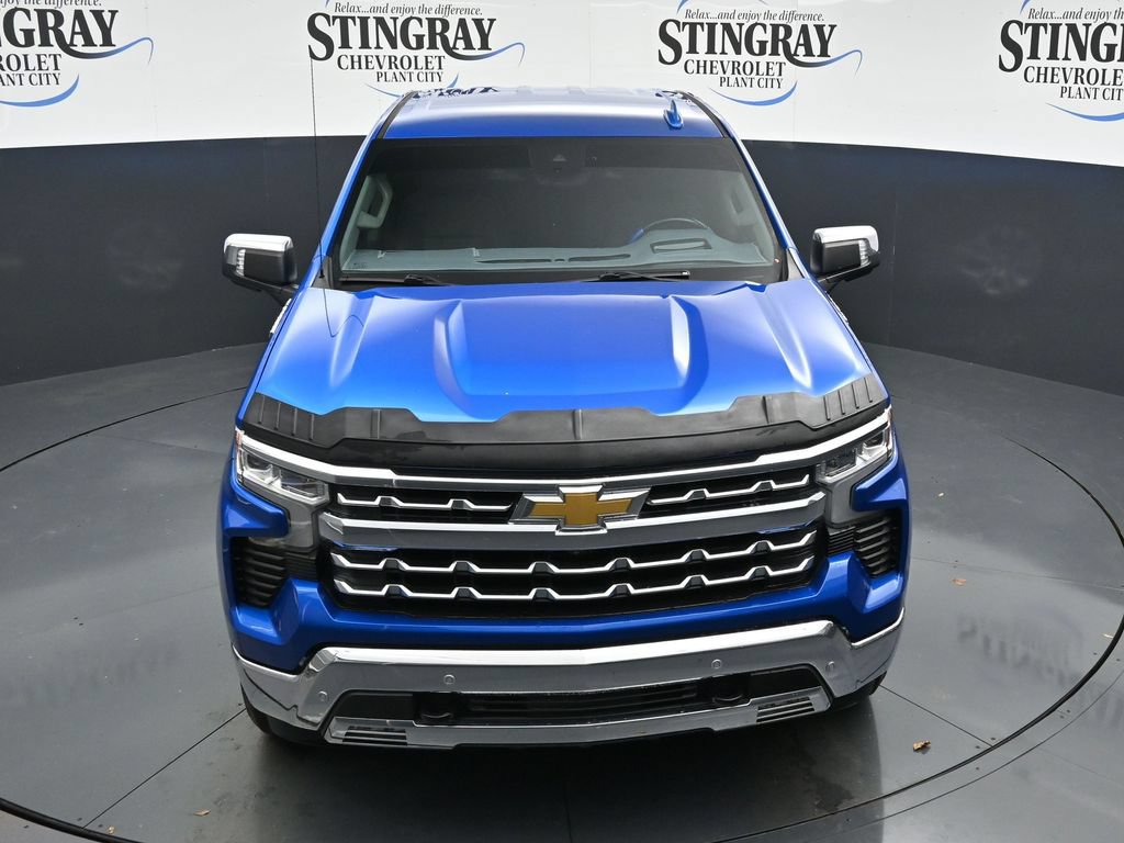 Certified 2023 Chevrolet Silverado 1500 LTZ w/ Technology Package AWD/4WD image 19