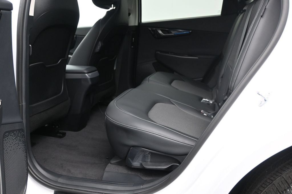 Used 2025 Kia EV6 Light RWD image 15