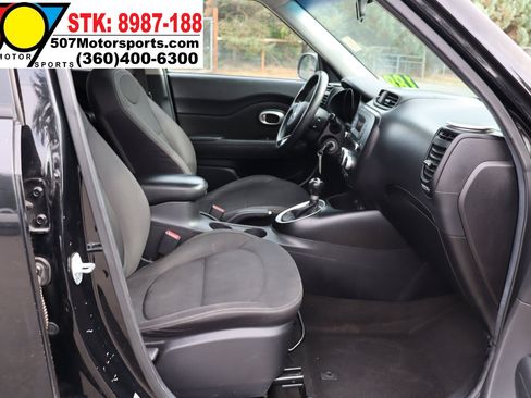 Used 2015 Kia Soul image 18