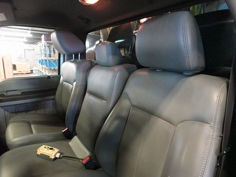 Used 2011 Ford F450 XL w/ Trailer Tow Pkg image 10