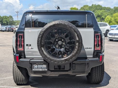Used 2025 GMC Hummer EV 2X AWD/4WD image 8