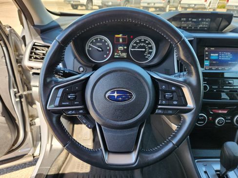 Used 2020 Subaru Forester Premium AWD/4WD image 21