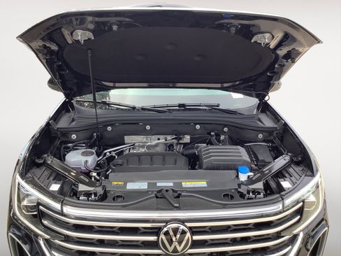 New 2026 Volkswagen Atlas SE image 11