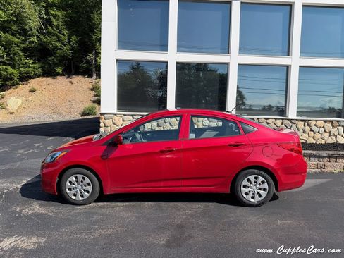 Used 2013 Hyundai Accent GLS FWD image 9