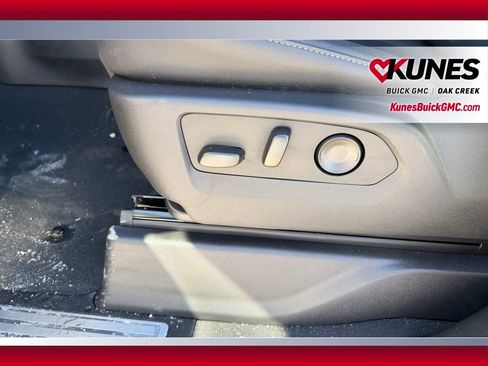 New 2026 GMC Sierra 3500 SLT w/ SLT Premium Package image 10