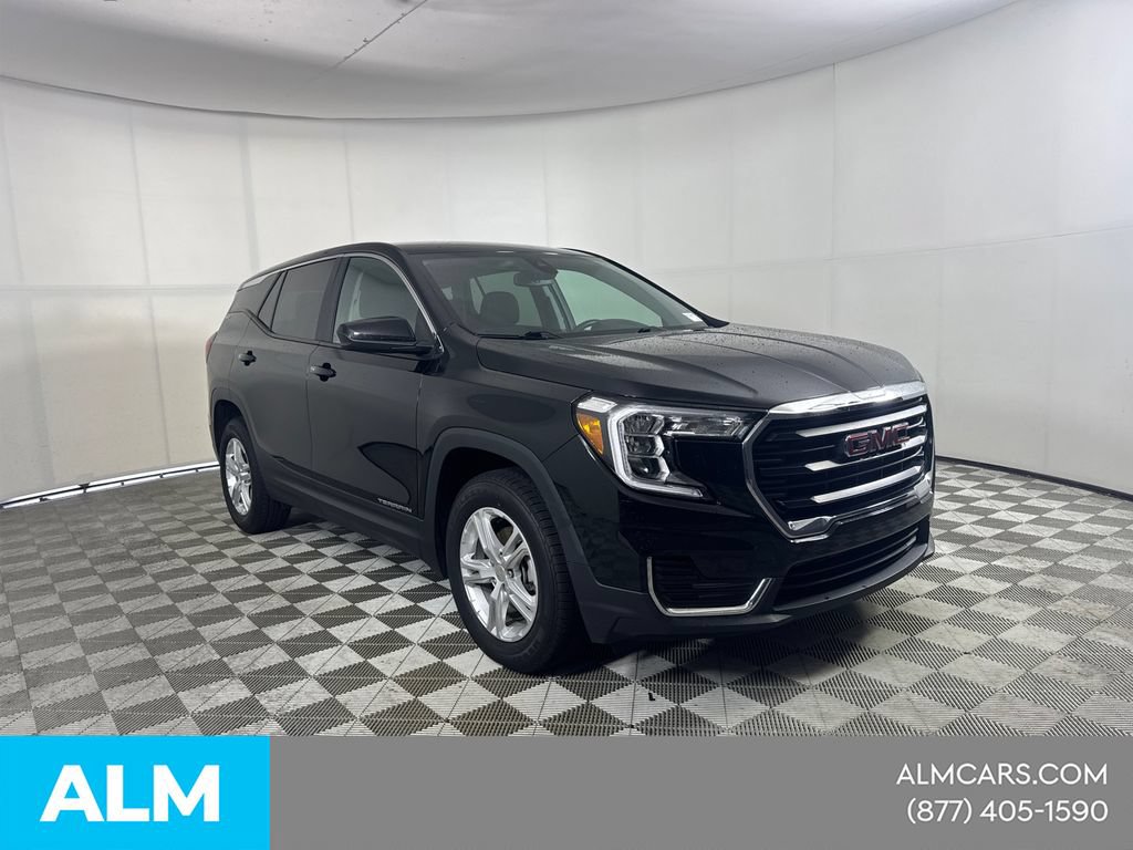 Used 2024 GMC Terrain SLE AWD/4WD image 3
