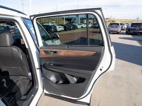 New 2026 Volkswagen Atlas SE image 14