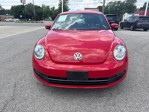 Used 2015 Volkswagen Beetle 1.8T FWD image 2
