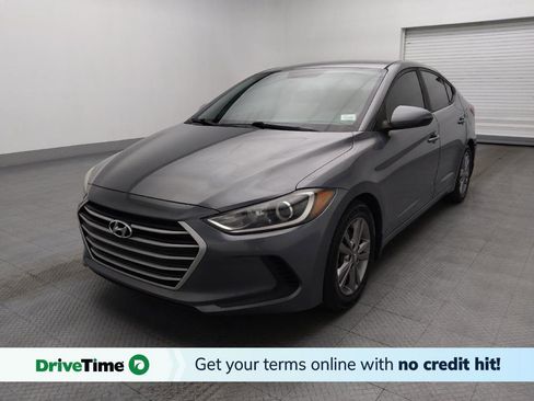 Used 2017 Hyundai Elantra SE image 1