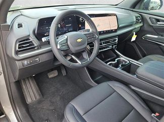 New 2026 Chevrolet Traverse LT w/ Driver Confidence Package video 3