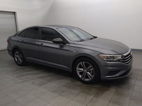 Used 2021 Volkswagen Jetta R-Line w/ R-Line Cold Weather Package FWD image 11