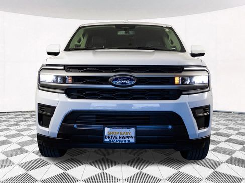 Used 2024 Ford Expedition Max XLT image 8