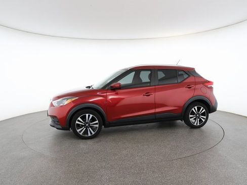 Used 2020 Nissan Kicks SV image 5