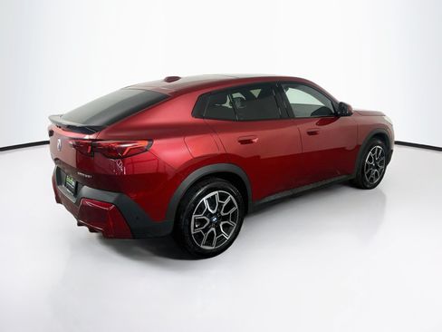 Used 2026 BMW X2 xDrive28i AWD/4WD image 9