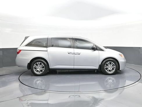 Used 2013 Honda Odyssey EX-L image 25