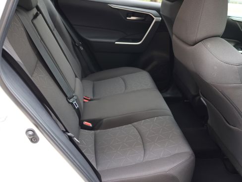 Used 2025 Toyota RAV4 XLE w/ Weather Package AWD/4WD image 13