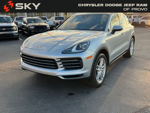 Used 2020 Porsche Cayenne S image 5