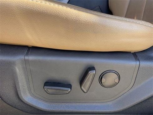 Used 2022 Ford F250 Lariat w/ Lariat Value Package image 25