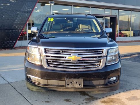 Used 2016 Chevrolet Suburban LTZ image 15