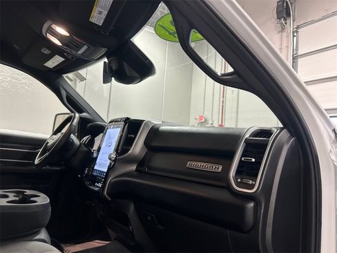 Used 2024 RAM 2500 Big Horn w/ Safety Group image 35