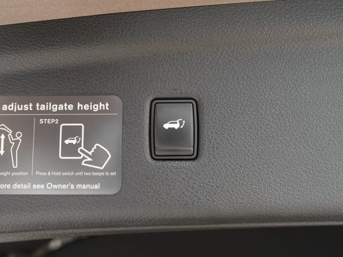 Used 2019 INFINITI QX50 Essential w/ Premium Audio Package AWD/4WD image 42