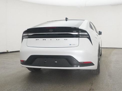New 2026 Toyota Prius Plug-In Hybrid image 17