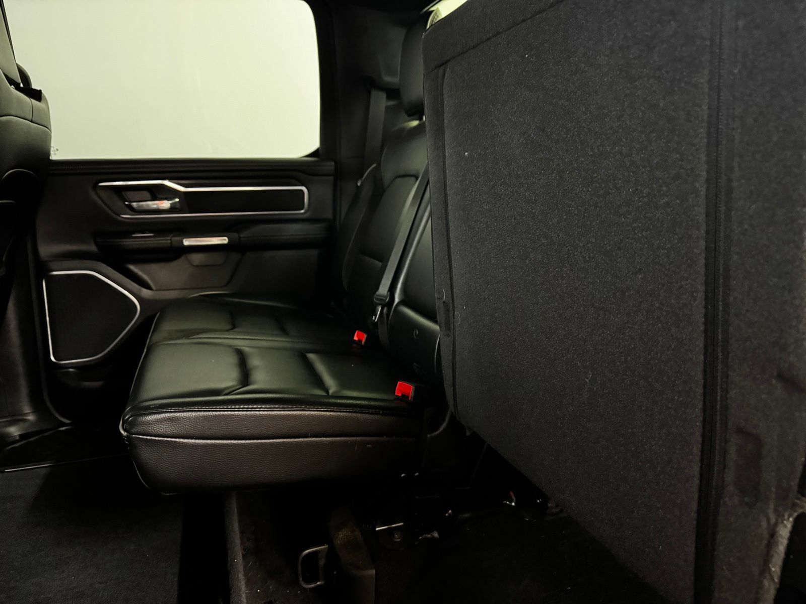 Used 2023 RAM 1500 Laramie AWD/4WD image 35