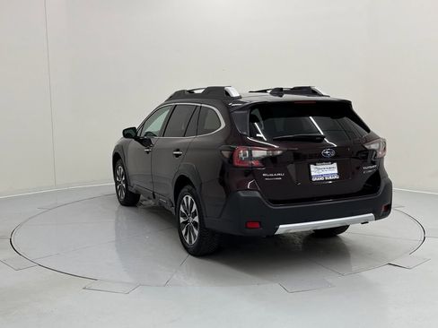 Used 2023 Subaru Outback Touring XT image 3