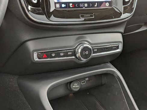 Certified 2023 Volvo XC40 B5 Plus w/ Driver Assist Package image 19