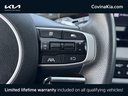 Used 2025 Kia Sportage LX FWD image 19