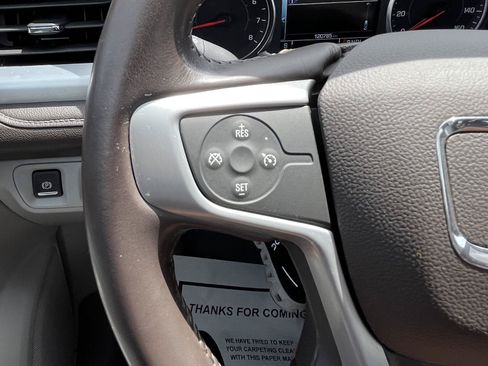 Used 2019 GMC Acadia SLT w/ LPO, Floor Liner Package FWD image 9