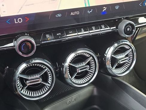 New 2025 Chevrolet Blazer EV LT image 33