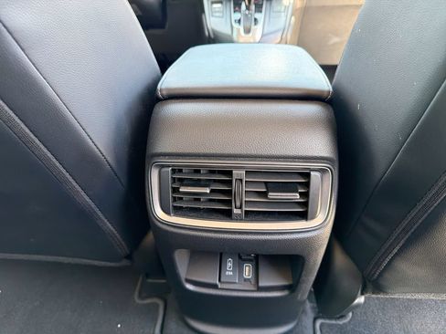 Used 2018 Honda CR-V Touring image 18