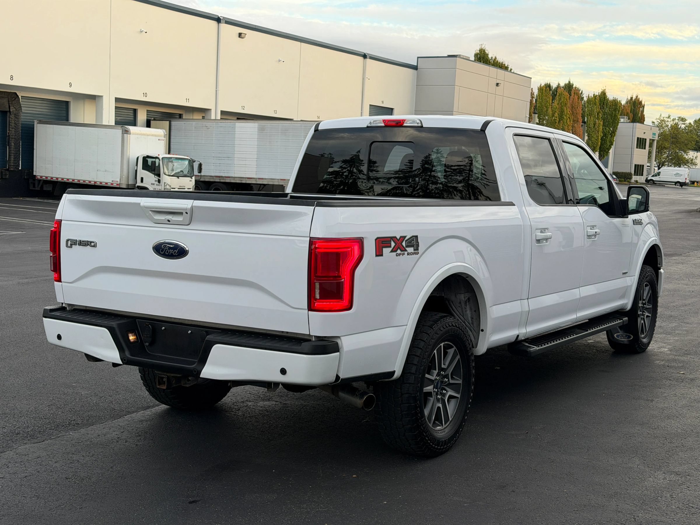 Used 2015 Ford F150 Lariat w/ Equipment Group 501A Mid AWD/4WD image 4