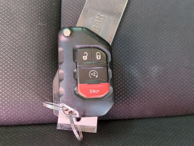 Used 2020 Jeep Wrangler Unlimited Sport AWD/4WD image 33