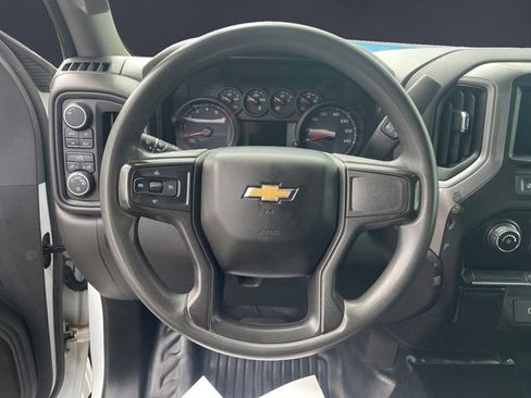 Used 2020 Chevrolet Silverado 1500 W/T w/ WT Convenience Package AWD/4WD image 11