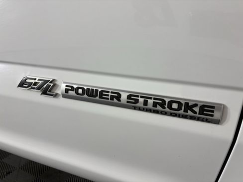 Used 2019 Ford F250 XLT w/ XLT Premium Package image 11