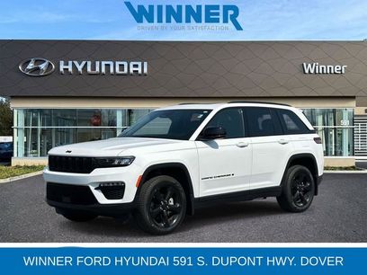 Used 2025 Jeep Grand Cherokee Limited w/ Black Appearance Package