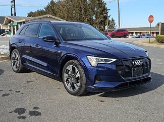 Used 2022 Audi e-tron Premium w/ Convenience Plus Package video 1