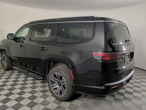 Used 2024 Jeep Wagoneer Series II image 7