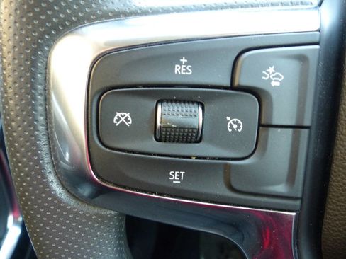 Used 2025 Chevrolet Blazer LT image 25